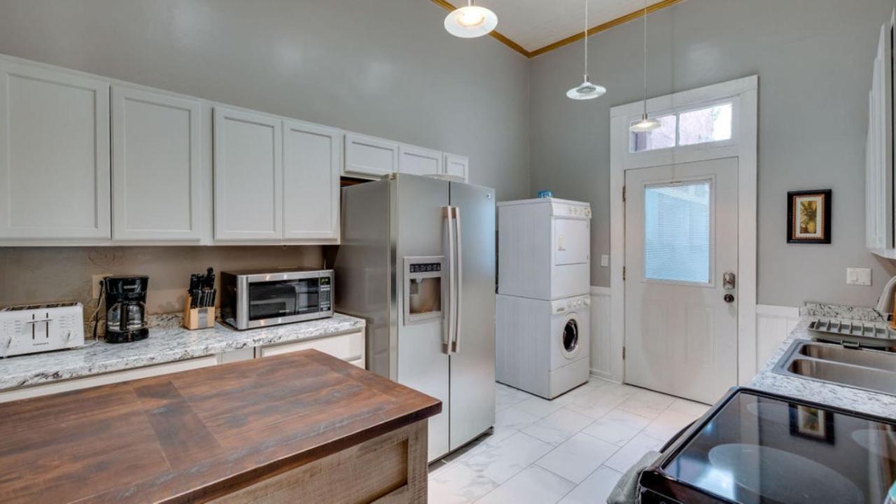 Apartmán Elegant 2 Bed Directly On Forsyth Park Savannah Exteriér fotografie