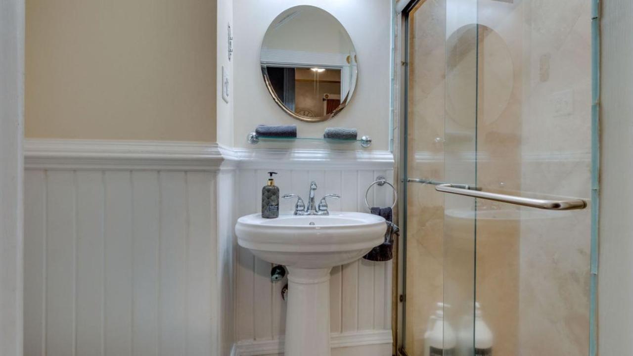 Apartmán Elegant 2 Bed Directly On Forsyth Park Savannah Exteriér fotografie