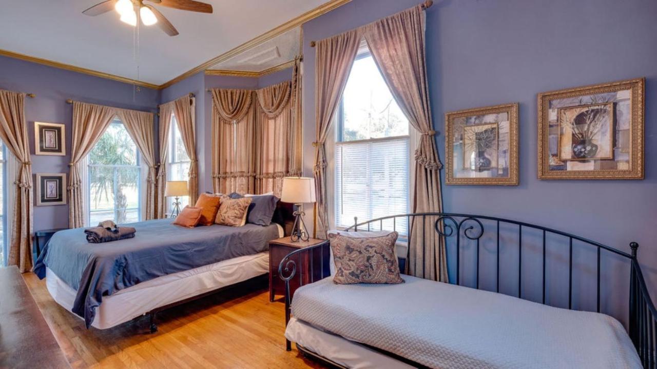 Apartmán Elegant 2 Bed Directly On Forsyth Park Savannah Exteriér fotografie